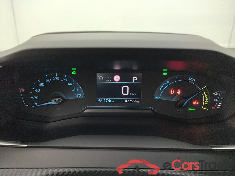 PEUGEOT E-2008 50 kWh Allure 5d #6