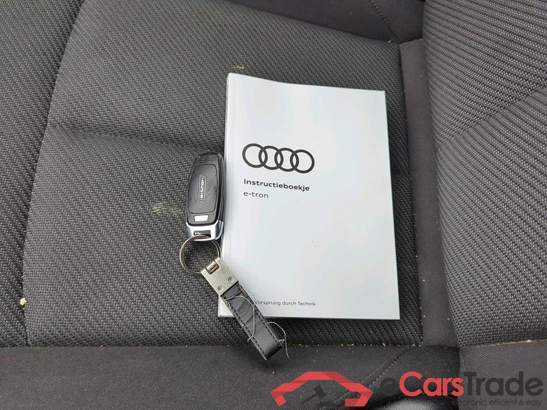 AUDI e-tron 300 kW #6