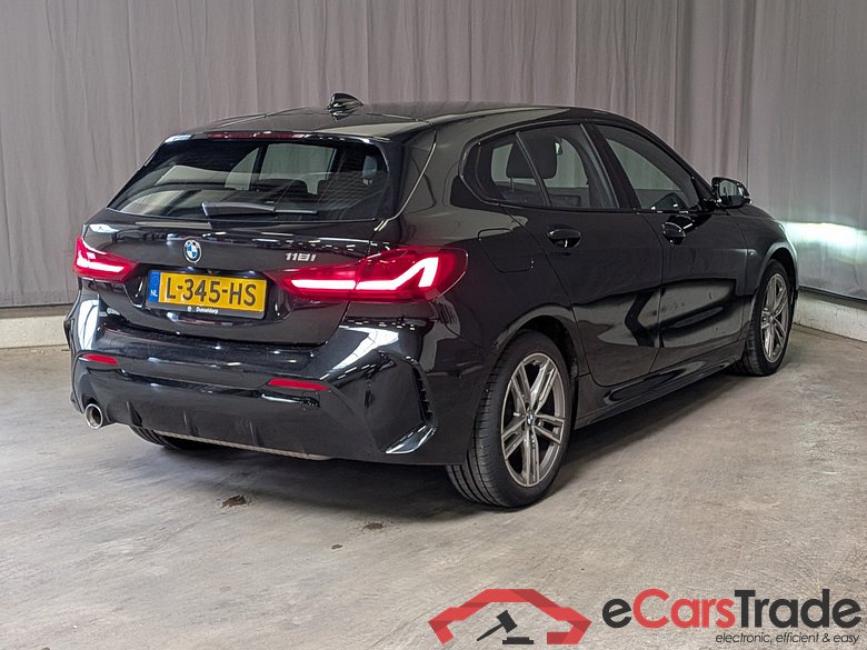 BMW 1-serie 118i Bns Edition #3