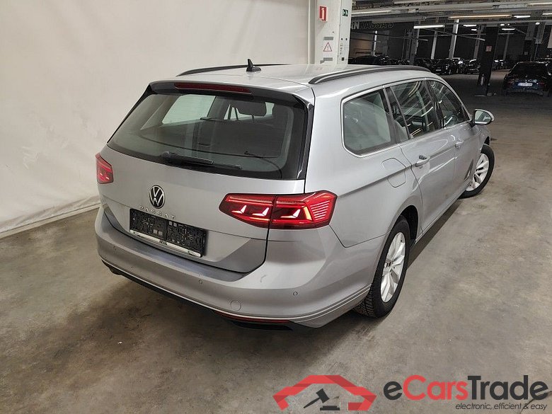 Volkswagen Passat Variant 1.6 TDI SCR DSG7 Style Business 5d #2