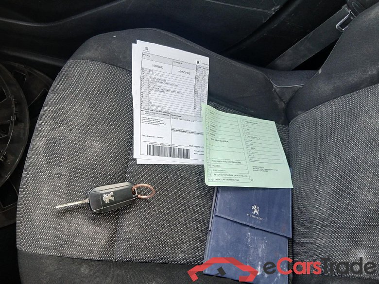 PEUGEOT Rifter / 2018 / 4P / combi Active Standard BlueHDi 73kW (IND) #5