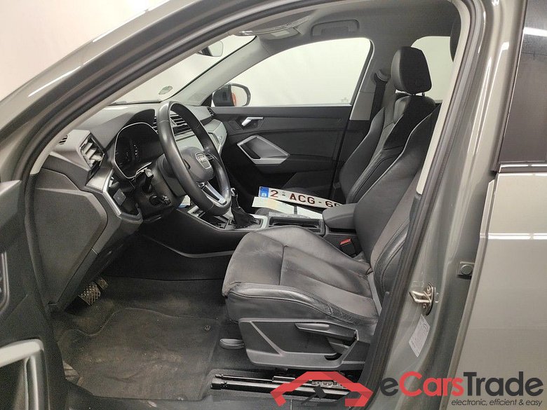 Audi Q3 35 TDI S tronic S line Business Edition 5d #3