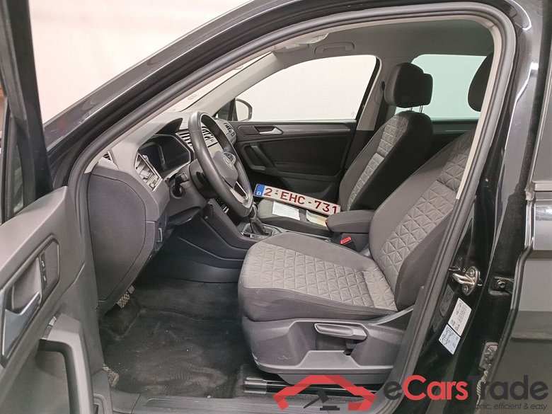 Volkswagen Tiguan 1.4 eHybrid DSG Life Business 5d #3