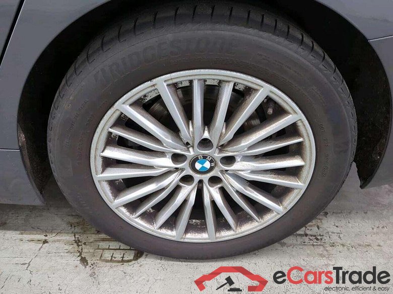 BMW 3-serie Touring 318i High Exe. Ed. #5