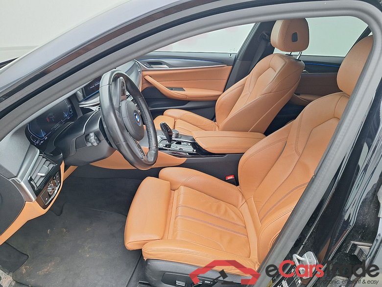 BMW, 5-ser To FL'20 PHEV, BMW 5 Reeks Touring 520e 150kW 5d #3
