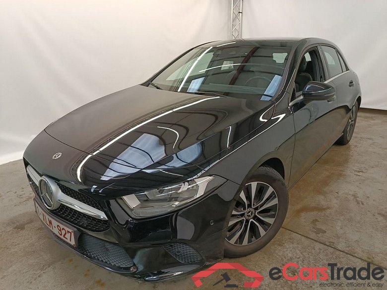 Mercedes-Benz A-Klasse A 180 Business Solution Aut. 5d #1