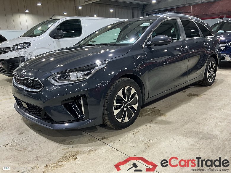KIA CEE'D SPORTSWAGON 1.6 GDI PHEV BUSINESS LINE DCT #1
