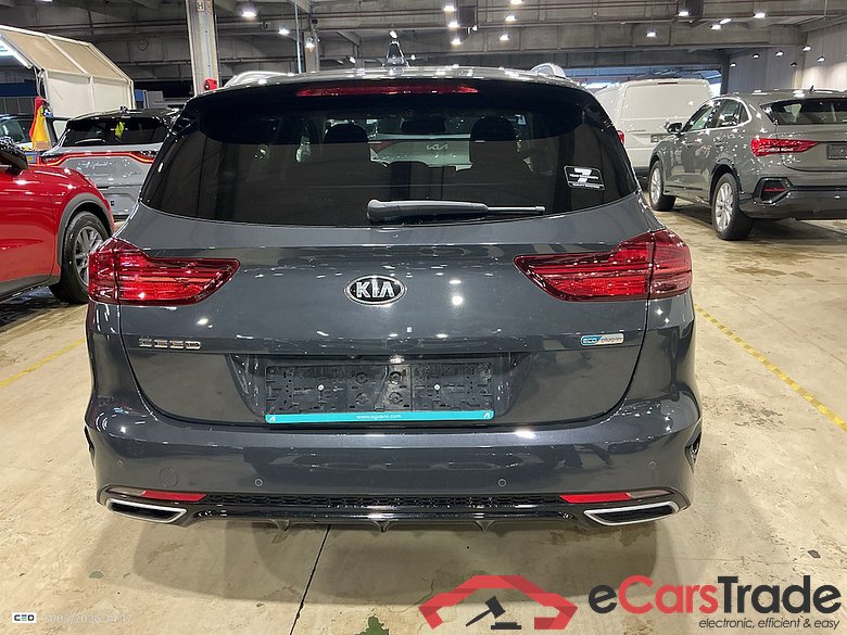 KIA CEE'D SPORTSWAGON 1.6 GDI PHEV BUSINESS LINE DCT #5