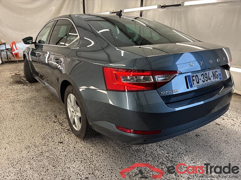 SKODA Superb / 2019 / 5P / Berline 2.0 TDI SCR 150 DSG7 Business #2