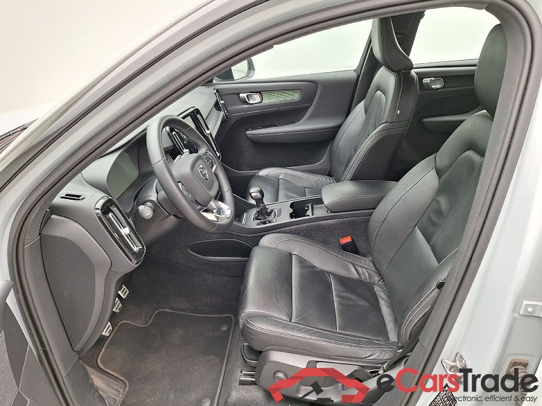 Volvo, XC40 '17, Volvo XC40 T2 R-Design 5d #3