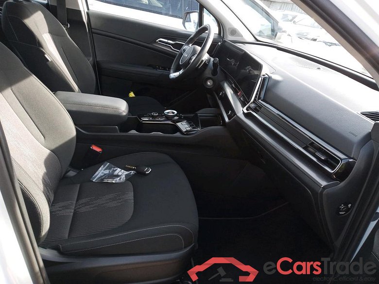 KIA Sportage / 2022 / 5P / todoterreno 1.6 T-GDi HEV 171kW (230CV) Drive 4X2 #6
