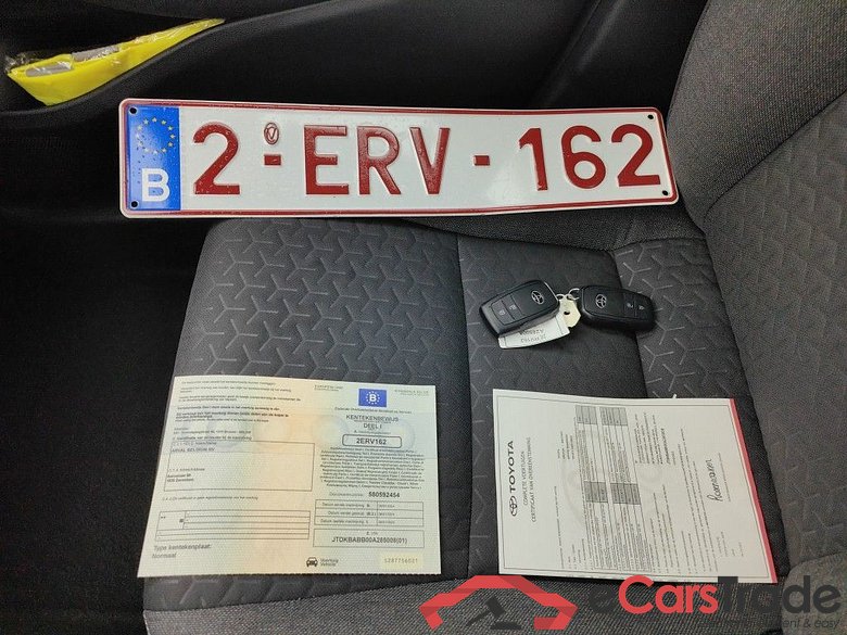 Toyota Yaris Cross 1.5 VVT-ie Hybrid Dynamic Plus CVT 5d #4