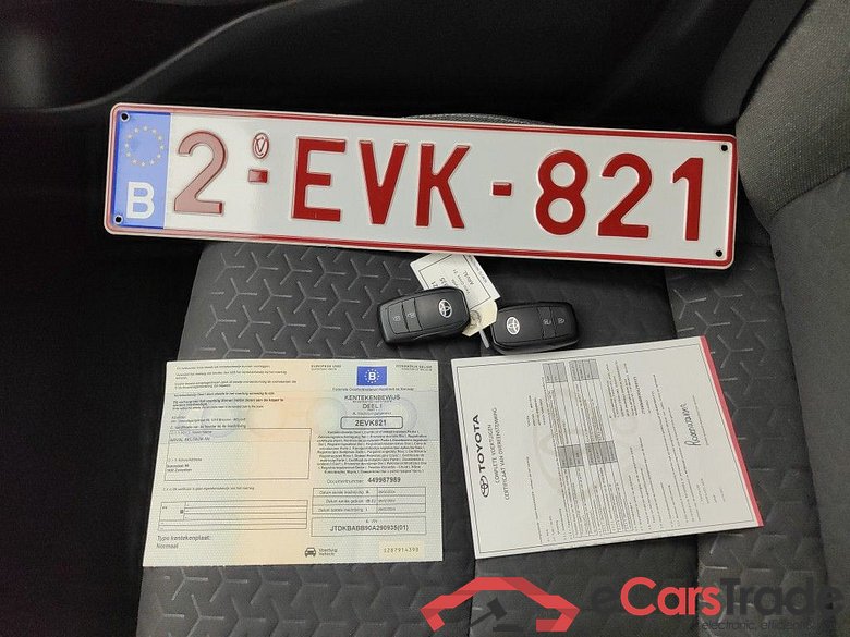 Toyota Yaris Cross 1.5 VVT-ie Hybrid Dynamic Plus CVT 5d #4