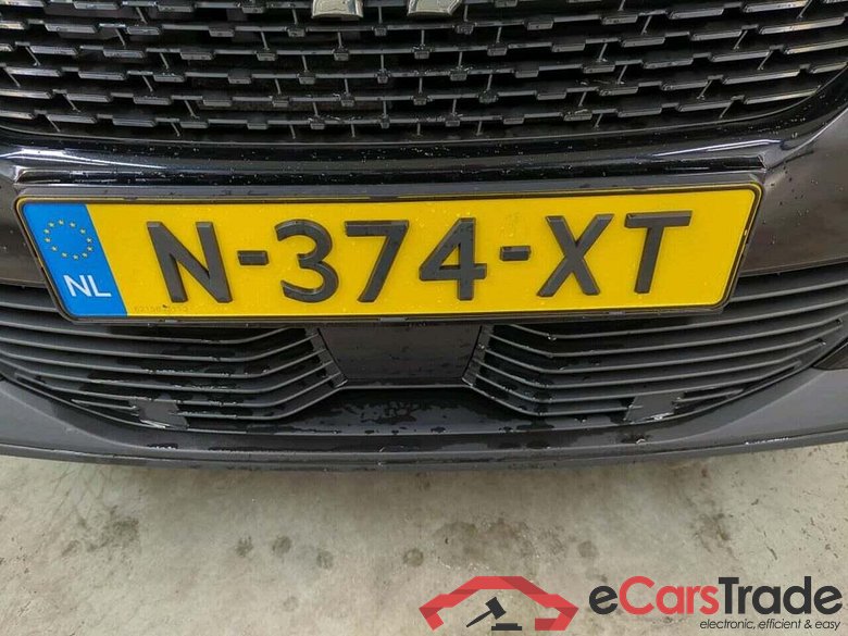 PEUGEOT 2008 1.2 PureTech Active #4