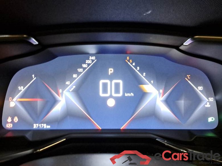 DS DS 7 CROSSBACK / 2017 / 5P / SUV BLUEHDI 130 AUTOMATICA PERFORMANCELINE+ #4