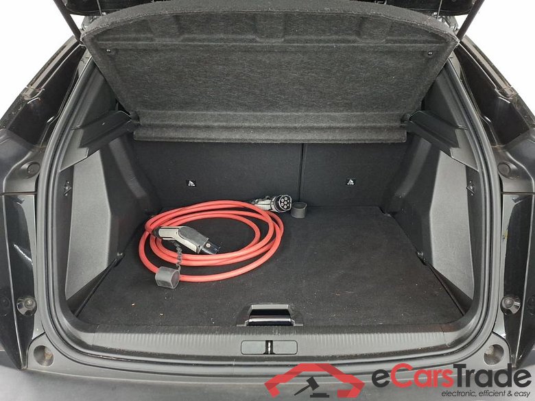PEUGEOT e-2008 Allure Pack EV 50kWh 136 5D #5