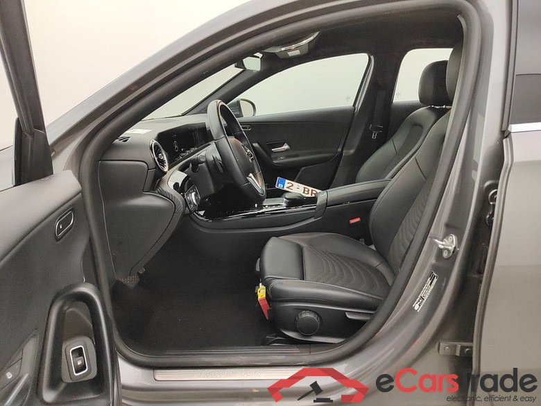 Mercedes-Benz A-Klasse Limousine A 250e Business Solution 4d #3