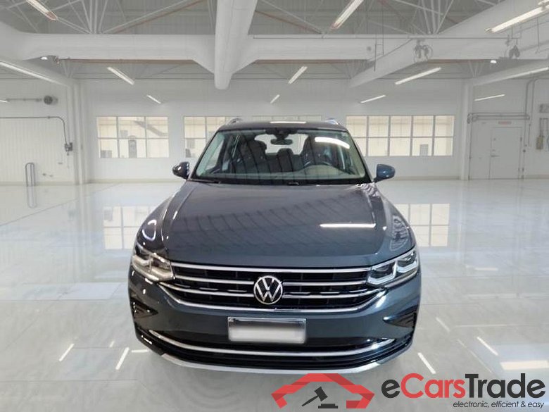 VOLKSWAGEN TIGUAN / 2020 / 5P / SUV 2.0 TDI SCR 110KW ELEGANCE DSG #6