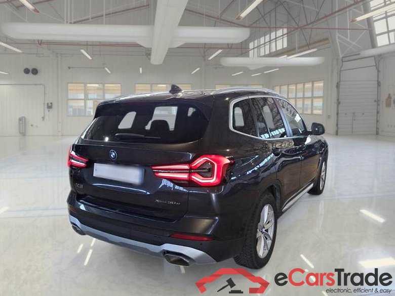 BMW X3 / 2021 / 5P / SUV XDRIVE 30E #2