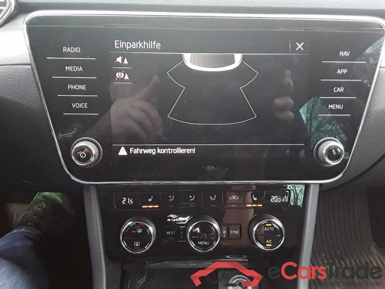 Skoda Superb Combi (3V5)(06.2015->) DE - Kb5 2.0 TDI EU6d, Style 4x4 (EURO 6d), (Facelift) 2020 - 2024 #4