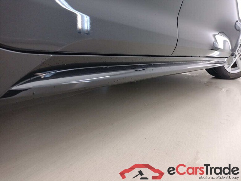 TOYOTA COROLLA 1.8 HYBRID DYNAMIC #4