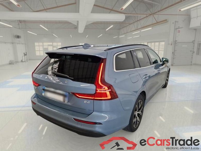 VOLVO V60 / 2019 / 5P / STATION WAGON B4 D AUTOM.CORE #2