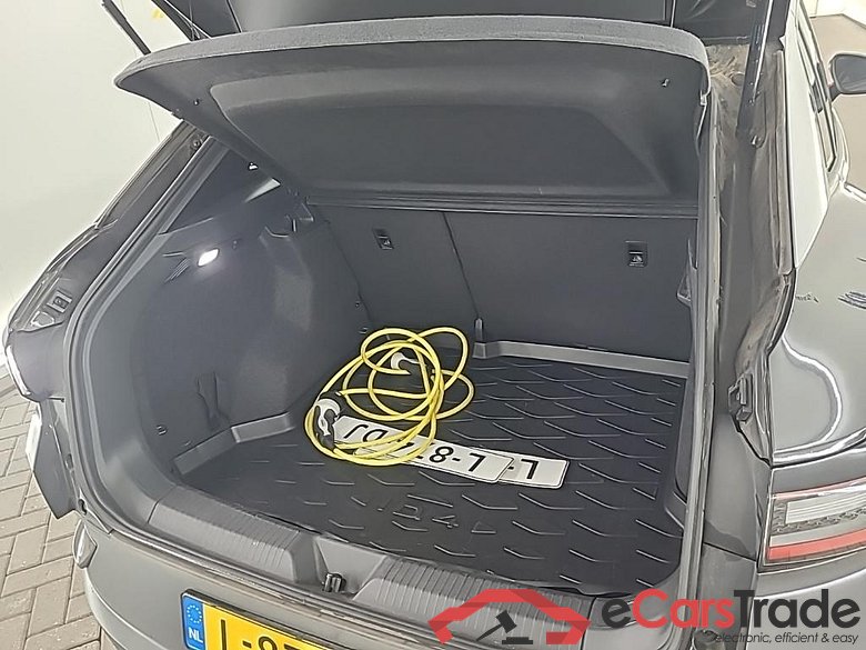 VOLKSWAGEN ID.4 77kWh Life Auto 5D 150kW #5