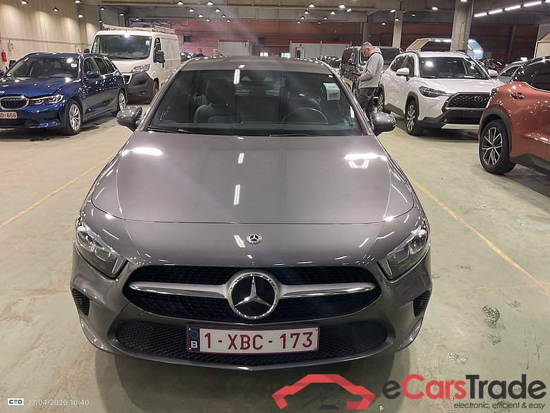 MERCEDES-BENZ CLASSE A DIESEL (W177) A 180 d Launch Edition (EU6d-TEMP) STOCK #2