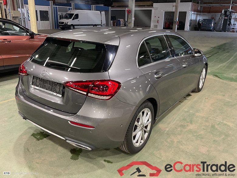 MERCEDES-BENZ CLASSE A DIESEL (W177) A 180 d Launch Edition (EU6d-TEMP) STOCK #4