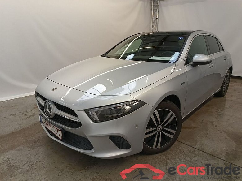 Mercedes-Benz A-Klasse A 250 e Business Solution 5d