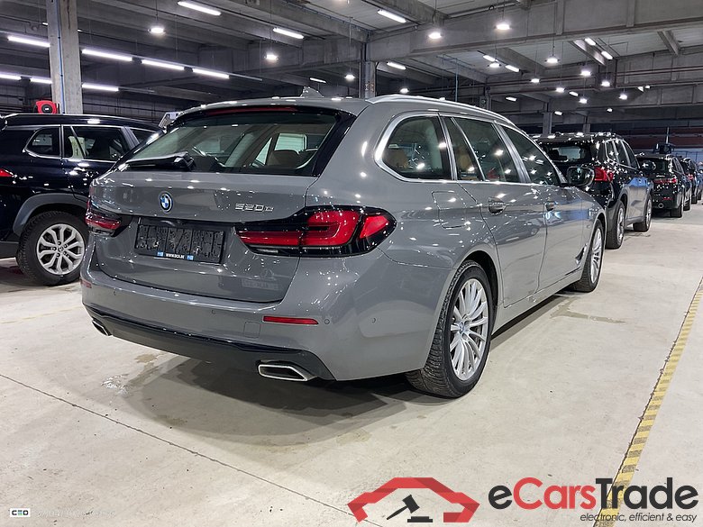 BMW 5 SERIES TOURING 2.0 520E TOURING AUTO #4
