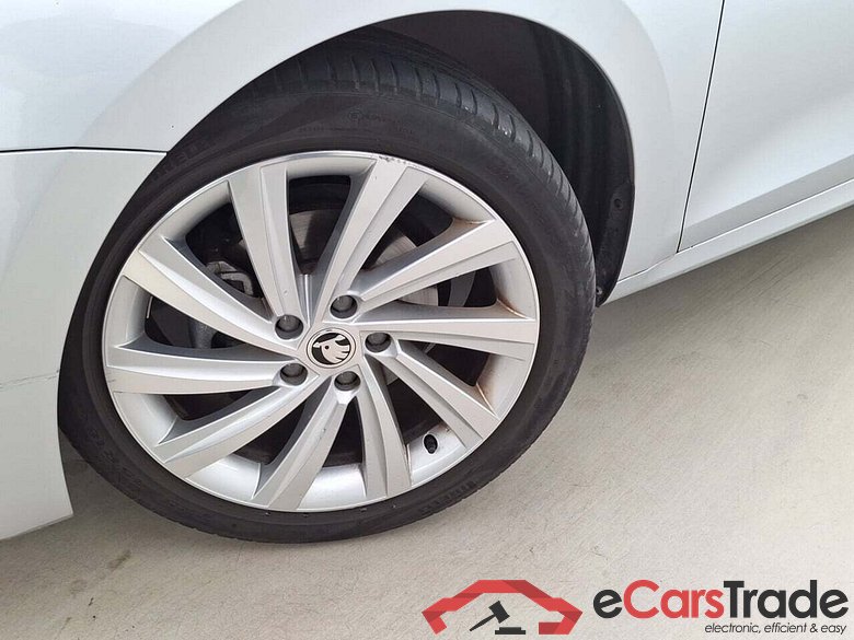 SKODA OCTAVIA COMBI 1.5 TSI ETEC CLEVER DSG #4