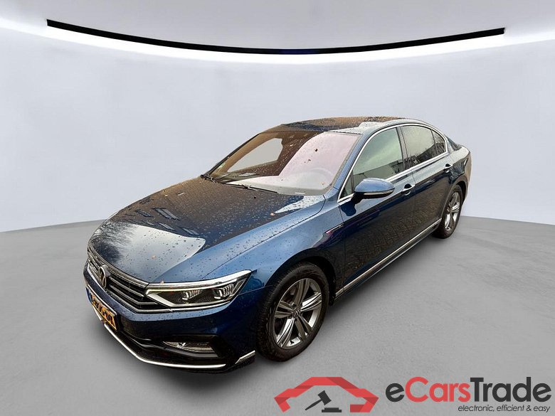 VOLKSWAGEN PASSAT 110 kW #1