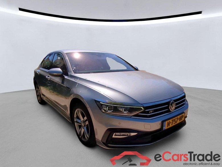 VOLKSWAGEN PASSAT 110 kW #4