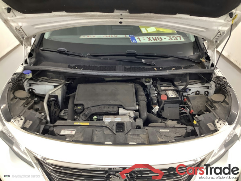 PEUGEOT 5008 - 2017 1.2 PureTech Crossway (EU6.3) STOCK #6