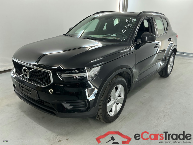VOLVO XC40 1.5 T2 MOMENTUM CORE #1