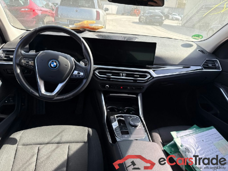 3 Touring 320 e 2.0 150KW AT8 E6d #3