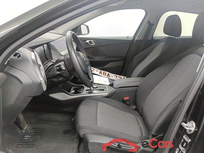 BMW 1 Reeks Hatch 116iA (80 kW) 5d #3