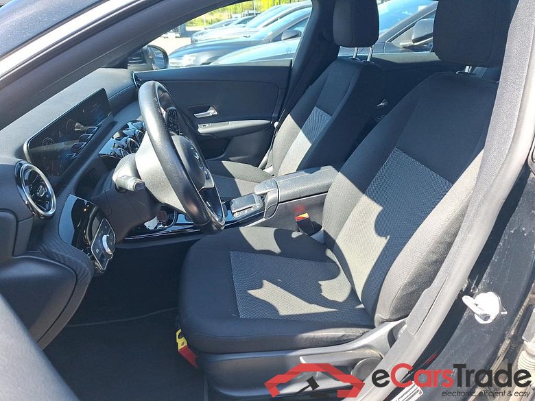 MERCEDES-BENZ CLASS CLA SHOOTING BREAK (X118 CLA 180 Business Solution #5