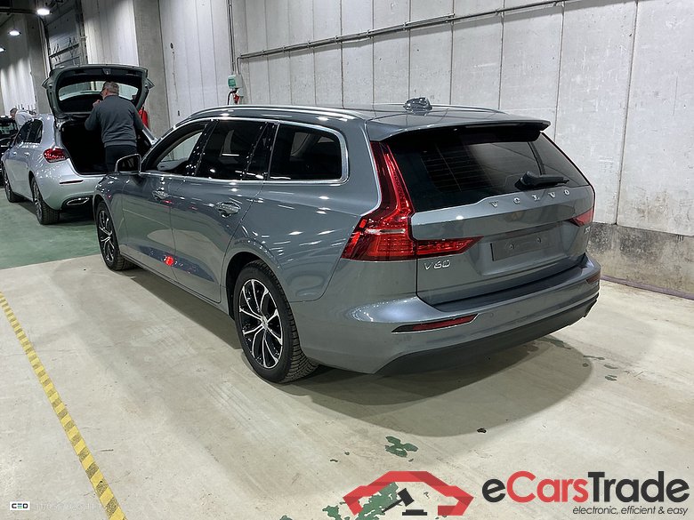 VOLVO V60 2.0 D3 GEARTRONIC MOMENTUM PRO #3