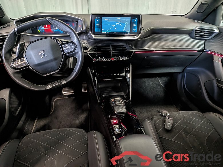 PEUGEOT 2008 1.2 PureTech GT Pack #5
