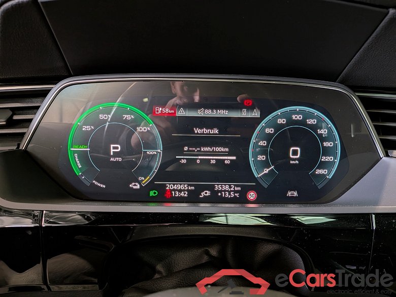 AUDI e-tron e-tron 50 q L Ed Bl #6