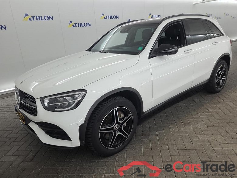 MERCEDES-BENZ GLC GLC 300e 4MATIC Business Solution AMG 5D 235kW