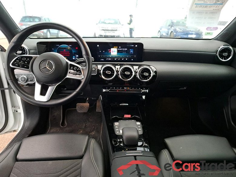 MERCEDES-BENZ Classe A Compact  2018  5P  Berline A 250 e Business Line 8GDCT #5
