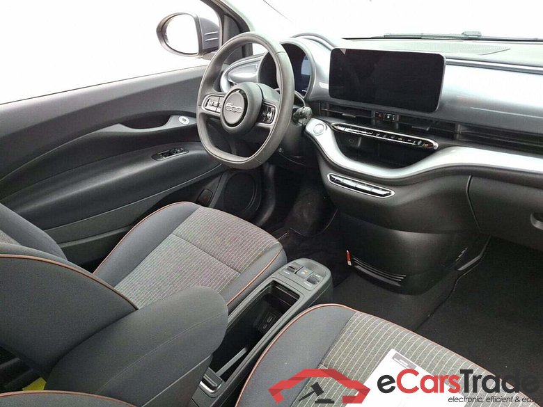 FIAT 500E CABRIO 42KWH CABRIO LOT #3