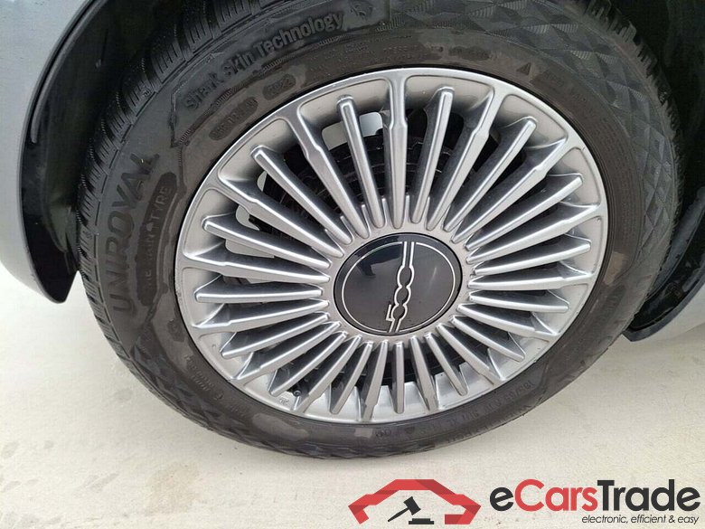 FIAT 500E CABRIO 42KWH CABRIO LOT #6