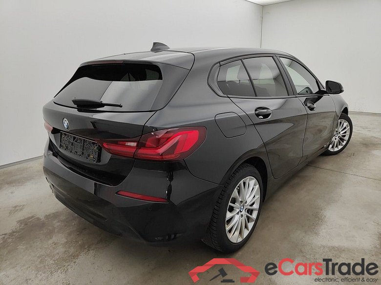 BMW 1 HATCH DIESEL - 2019 116 dA 115 (EU6d-TEMP) 5d #2