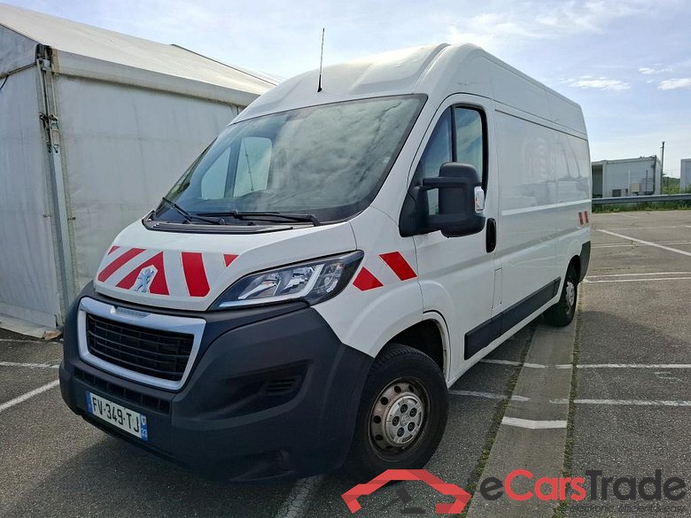 PEUGEOT Boxer / 2014 / 4P / Fourgon tôlé BlueHDi S&S 120 PREMIUM 335 L2H2 #1