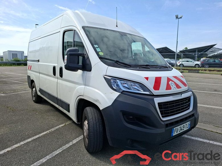 PEUGEOT Boxer / 2014 / 4P / Fourgon tôlé BlueHDi S&S 120 PREMIUM 335 L2H2 #4