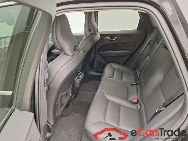 Volvo, XC60 FL'21, Volvo XC60 B4 D Geartronic Inscription 5d #4